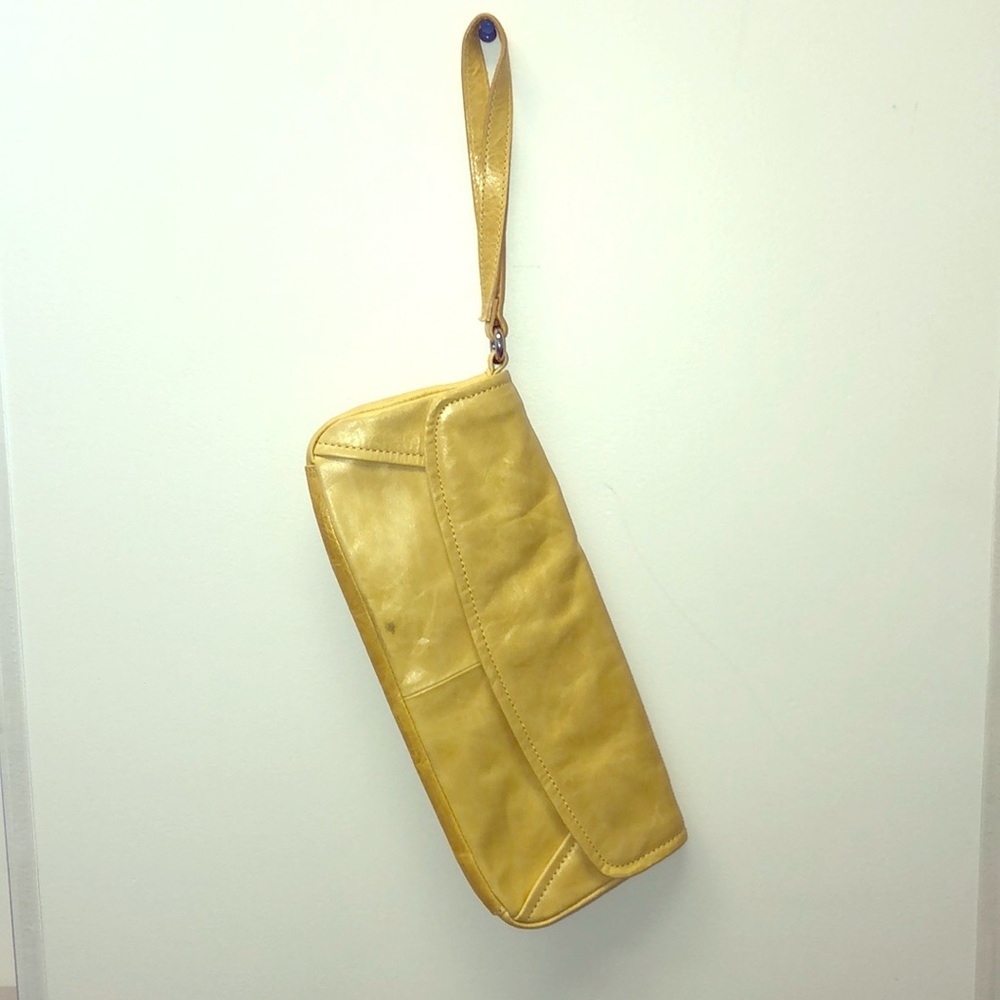 Kenneth Cole Reaction Clutch